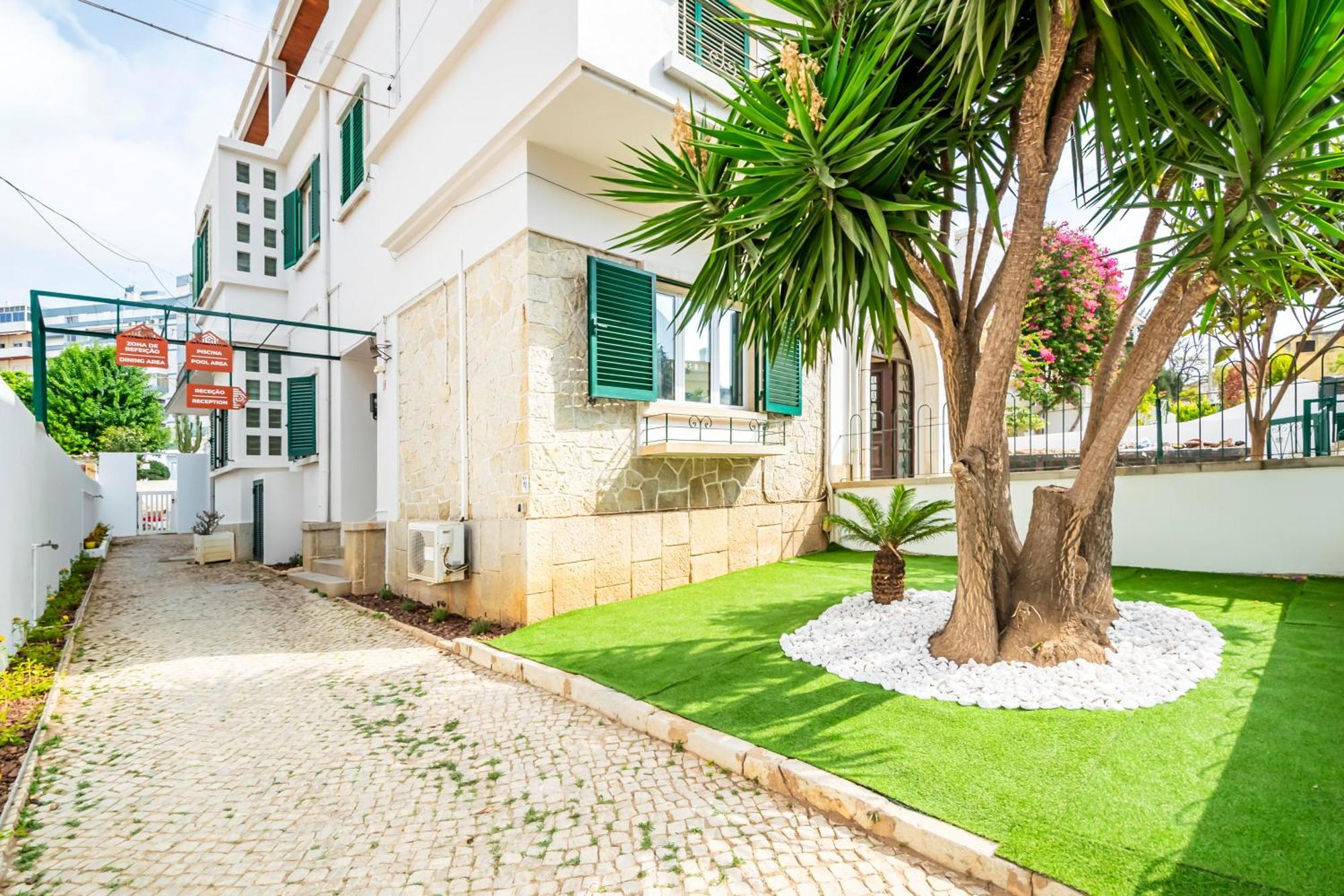 Urban Bliss Guesthouse I ฟารู ภายนอก รูปภาพ